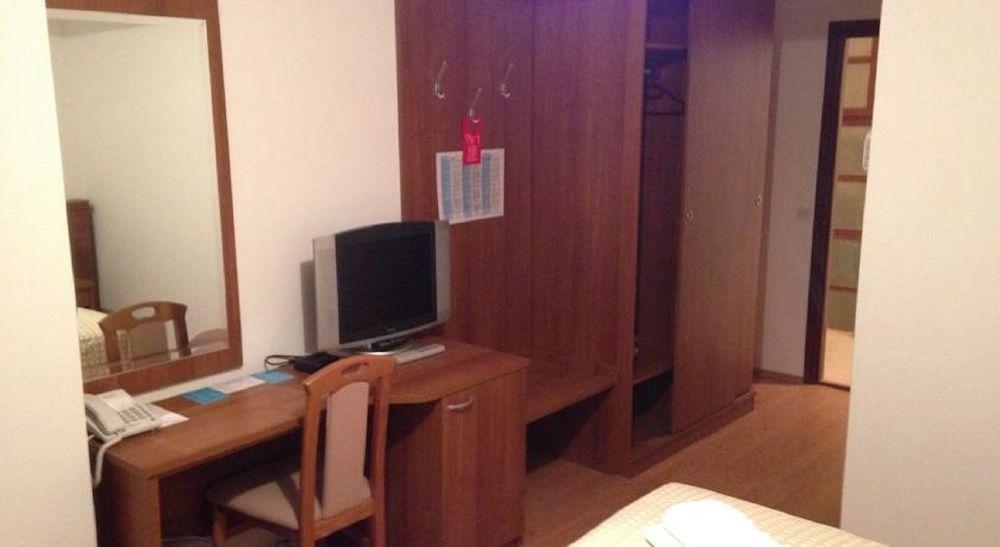Hotel Plava Laguna Tisno Dış mekan fotoğraf